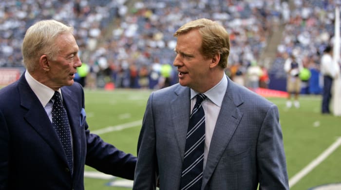 Jerry-Jones-Goodell.jpg
